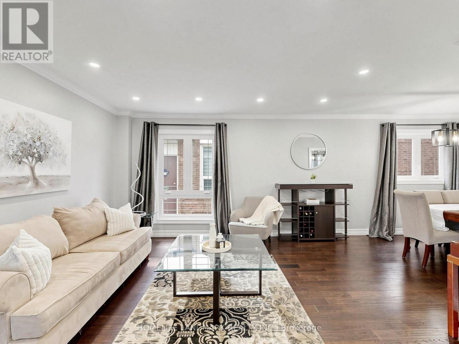 1209 GLOUCESTER SQUARE - 6