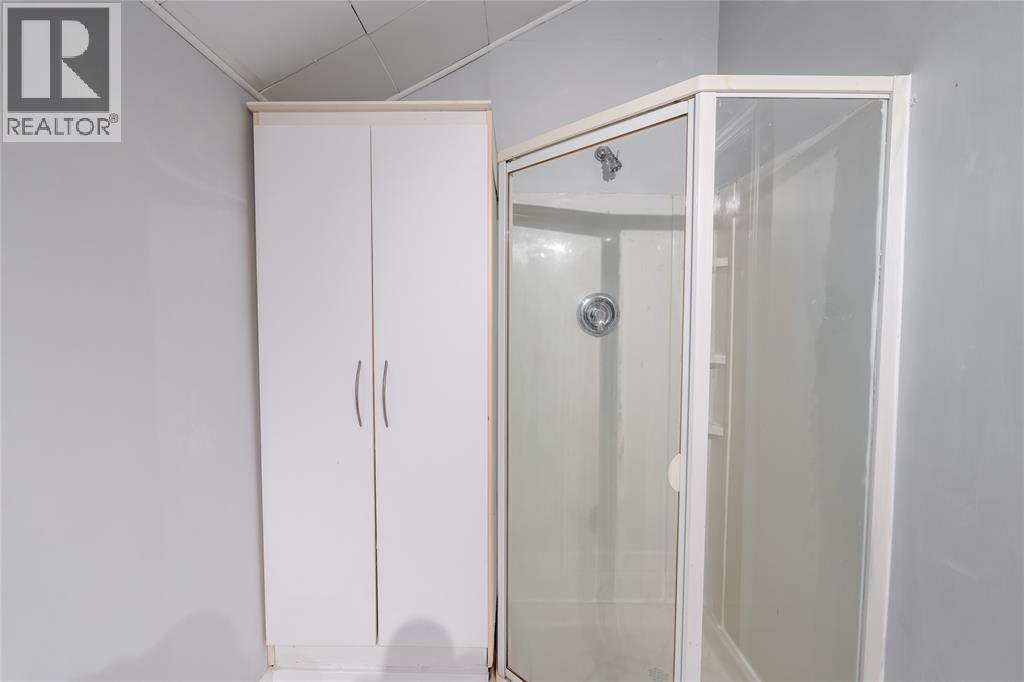 2807 ST CLAIR PARKWAY - 23