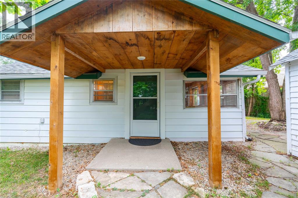 2807 ST CLAIR PARKWAY - 3