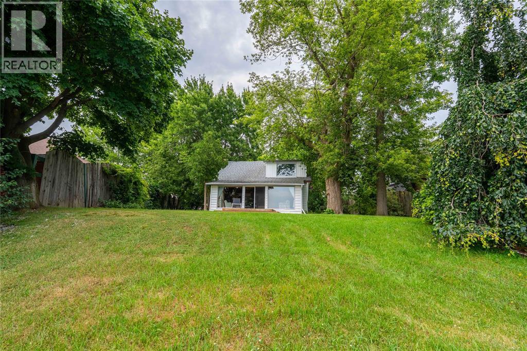 2807 ST CLAIR PARKWAY - 37