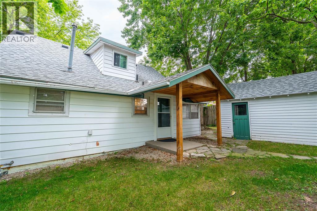 2807 ST CLAIR PARKWAY - 4
