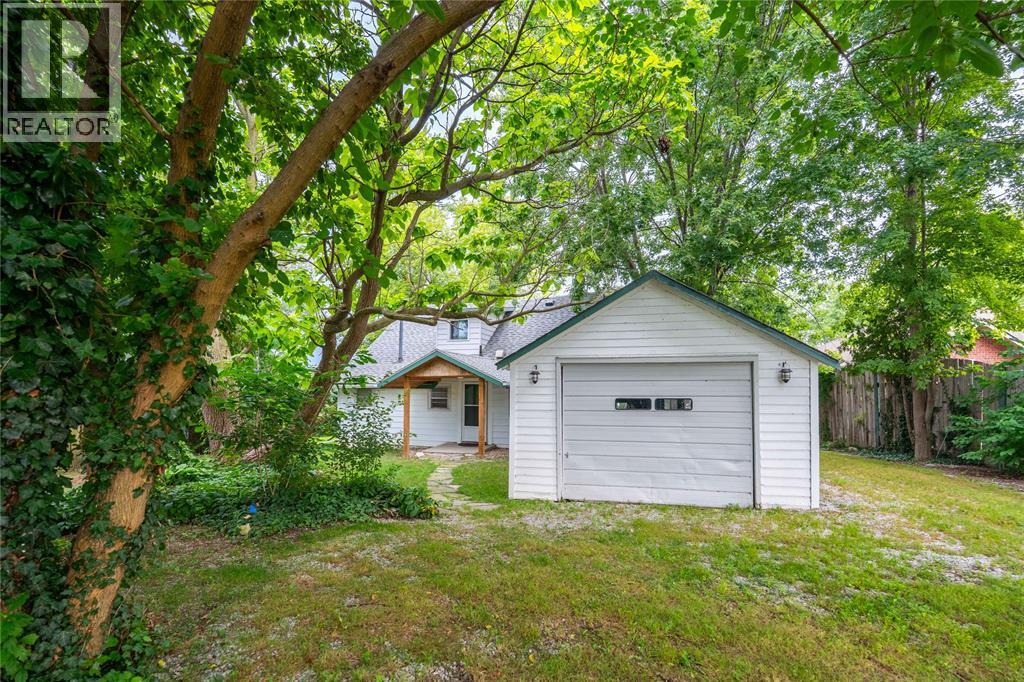 2807 ST CLAIR PARKWAY - 5