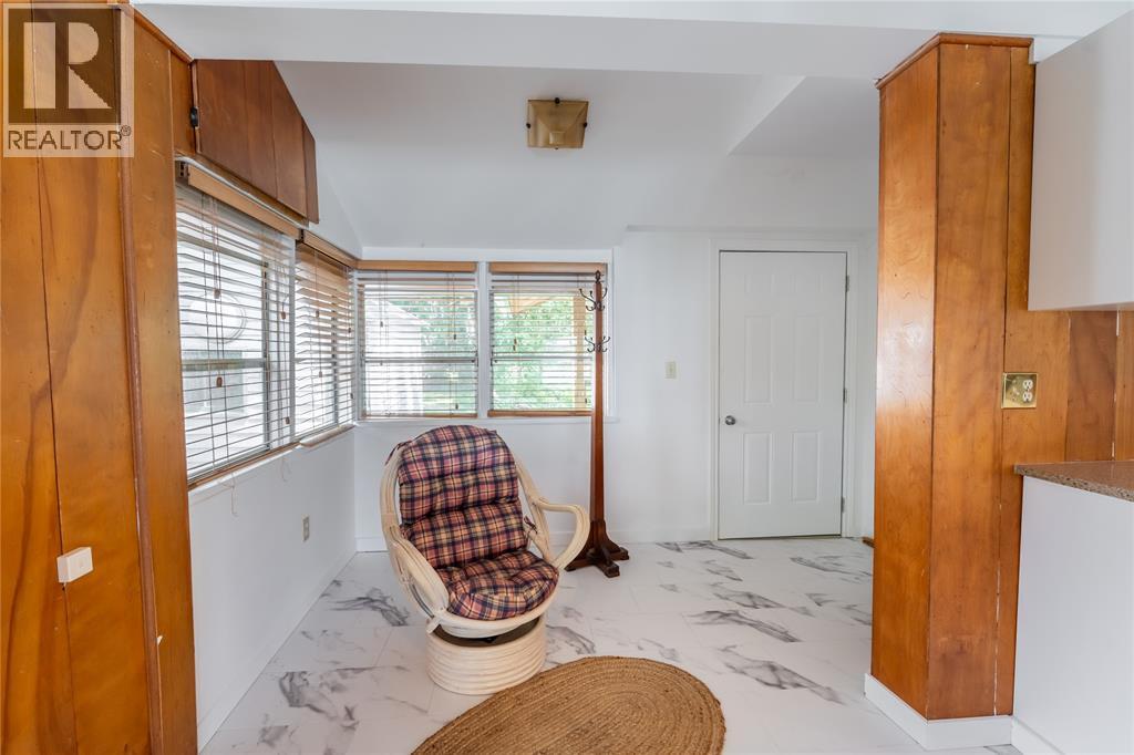 2807 ST CLAIR PARKWAY - 7