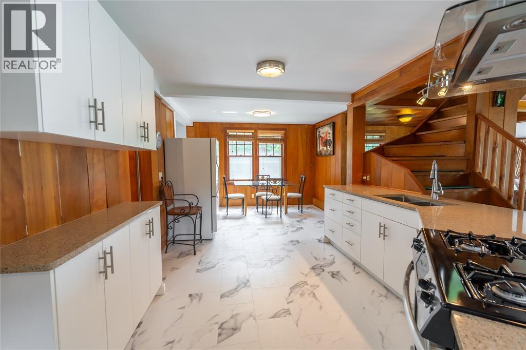 2807 ST CLAIR PARKWAY - 9
