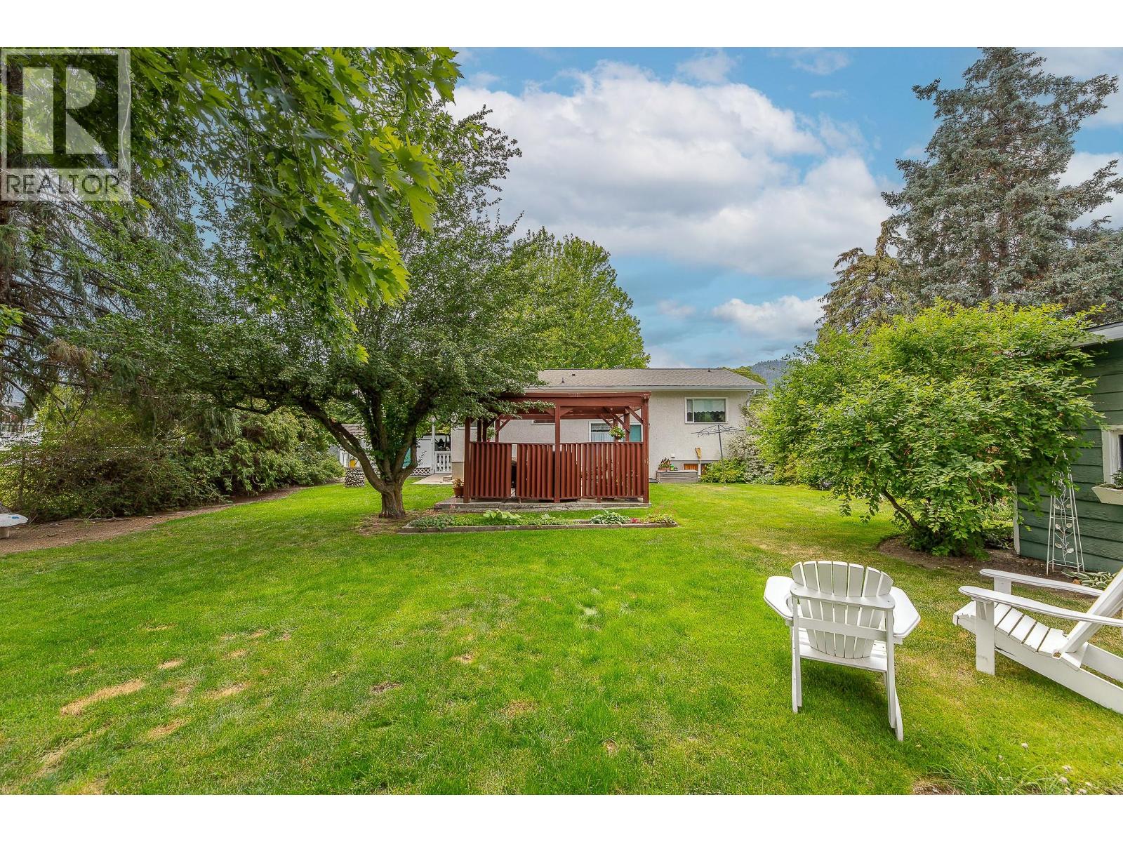 14001 Amm Avenue - 22