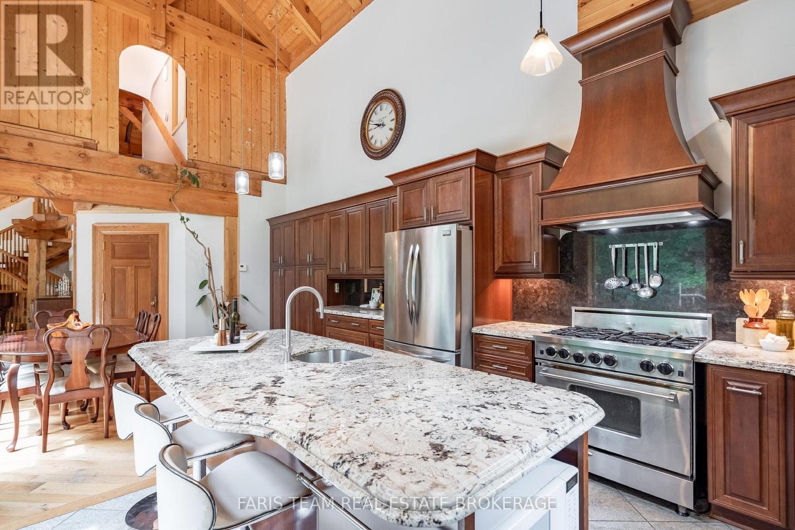 636 HARBOUR STREET - 9
