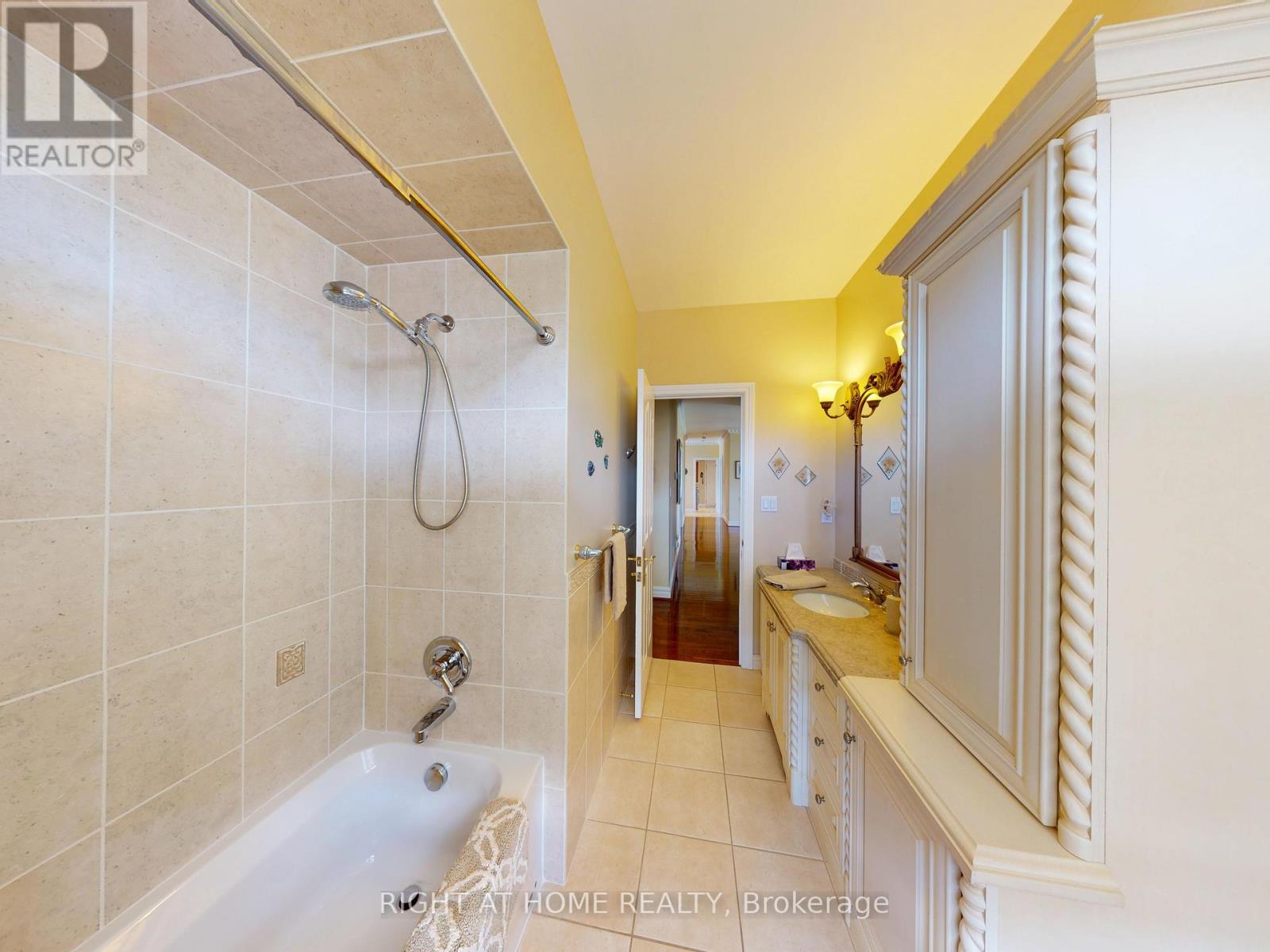 35 GOLFVIEW BOULEVARD - 18