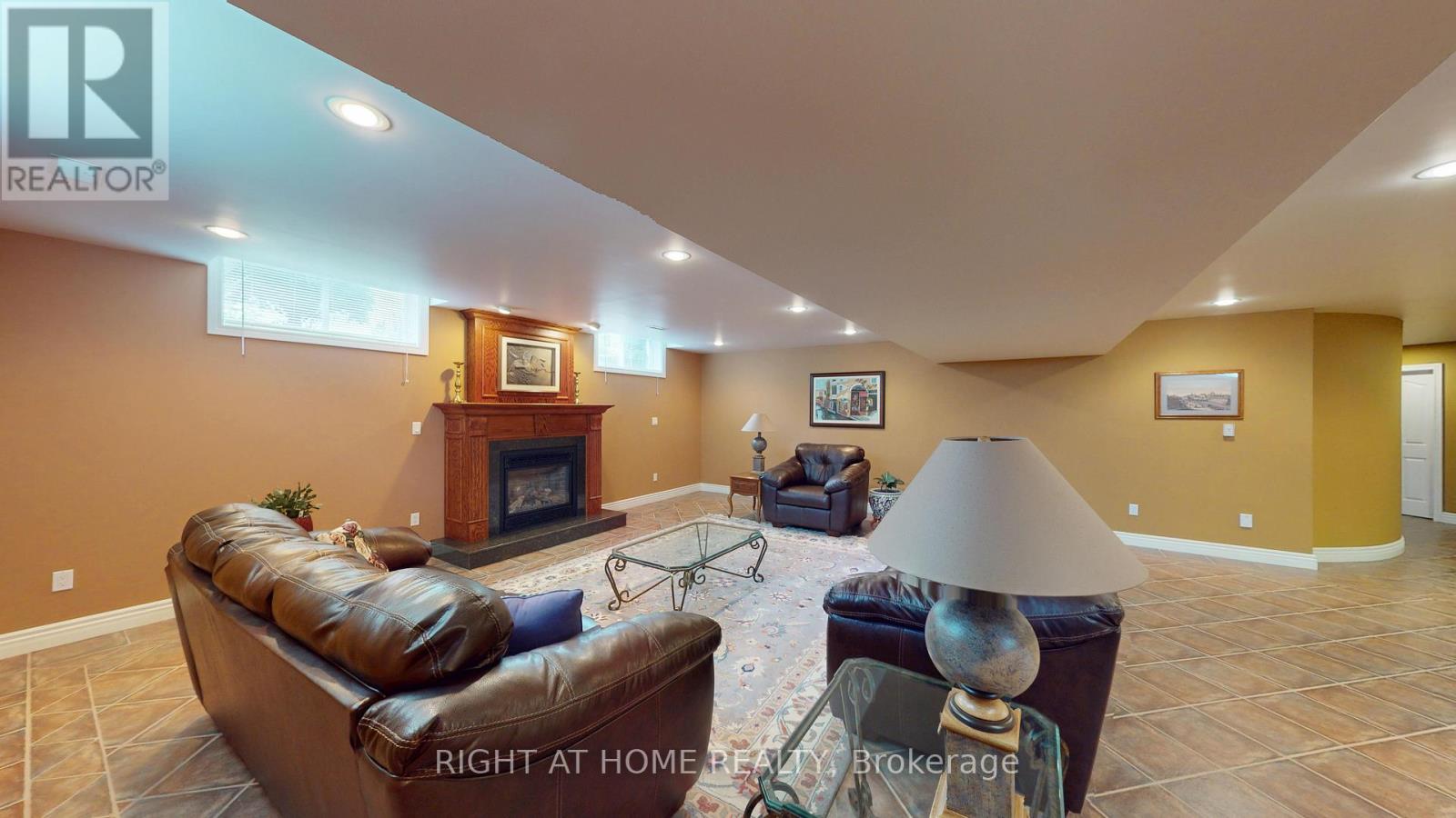 35 GOLFVIEW BOULEVARD - 23