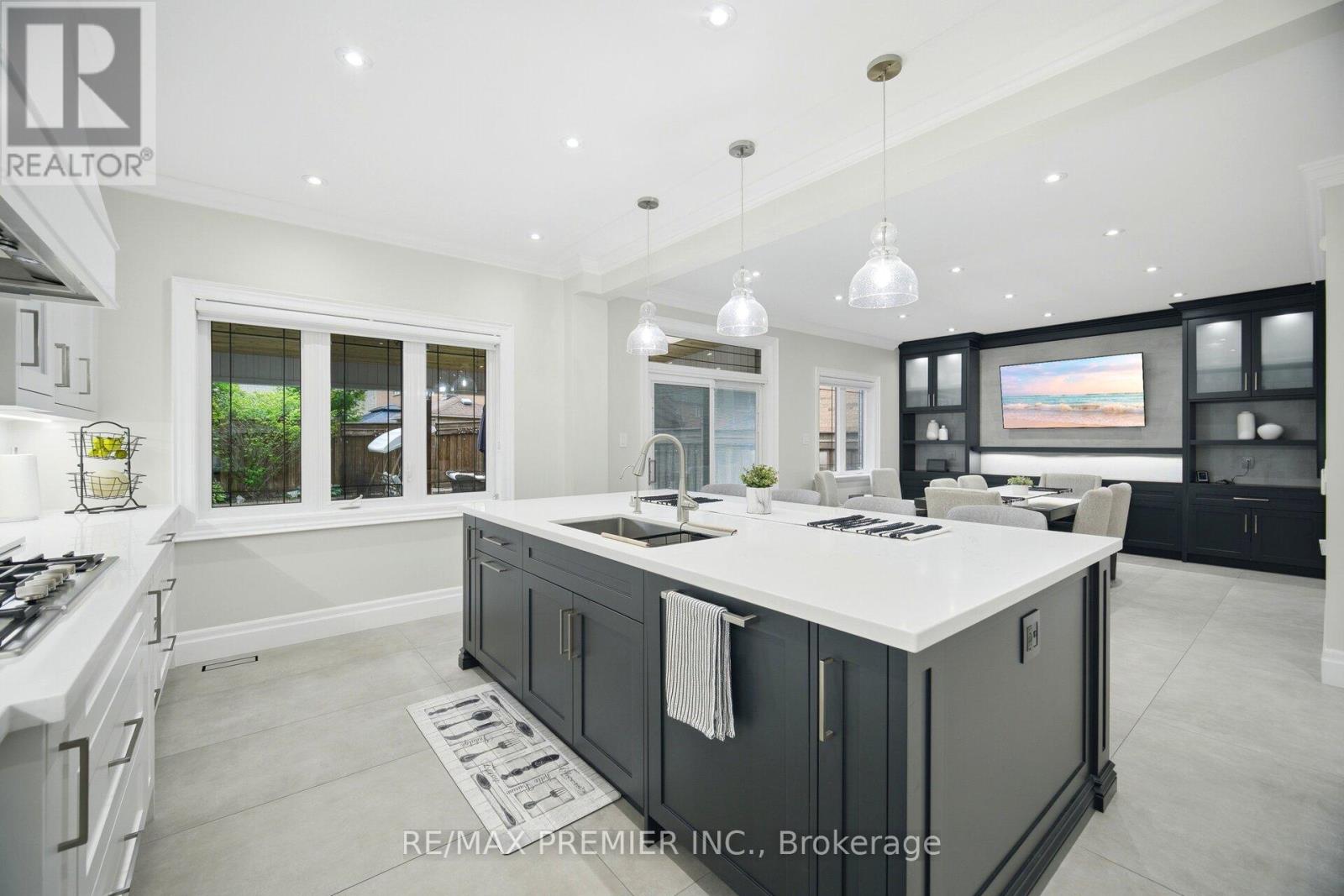 25 ANDREW HILL DRIVE - 13