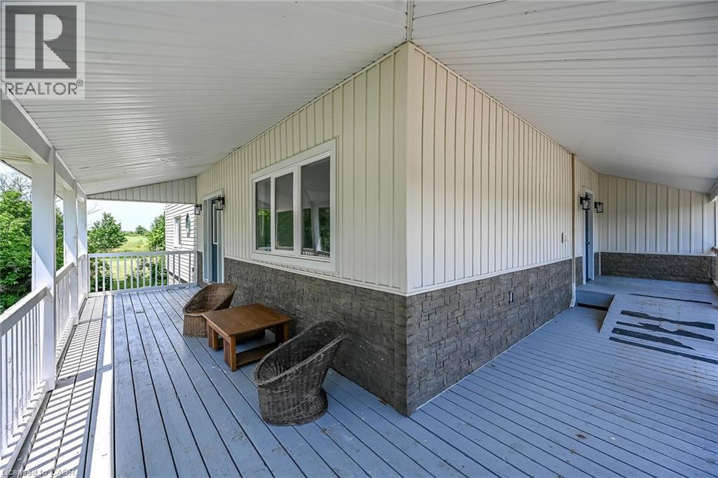 6-bedroom home for sale at 647 BAINS Road, Cayuga ON · photo 8 of 51