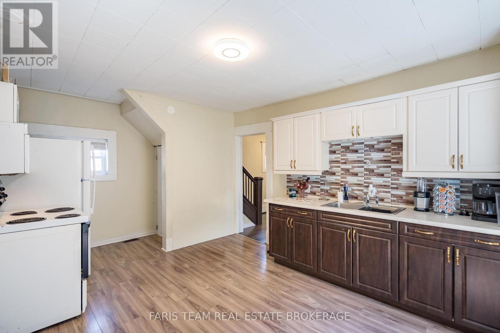 275 GILL STREET - 6