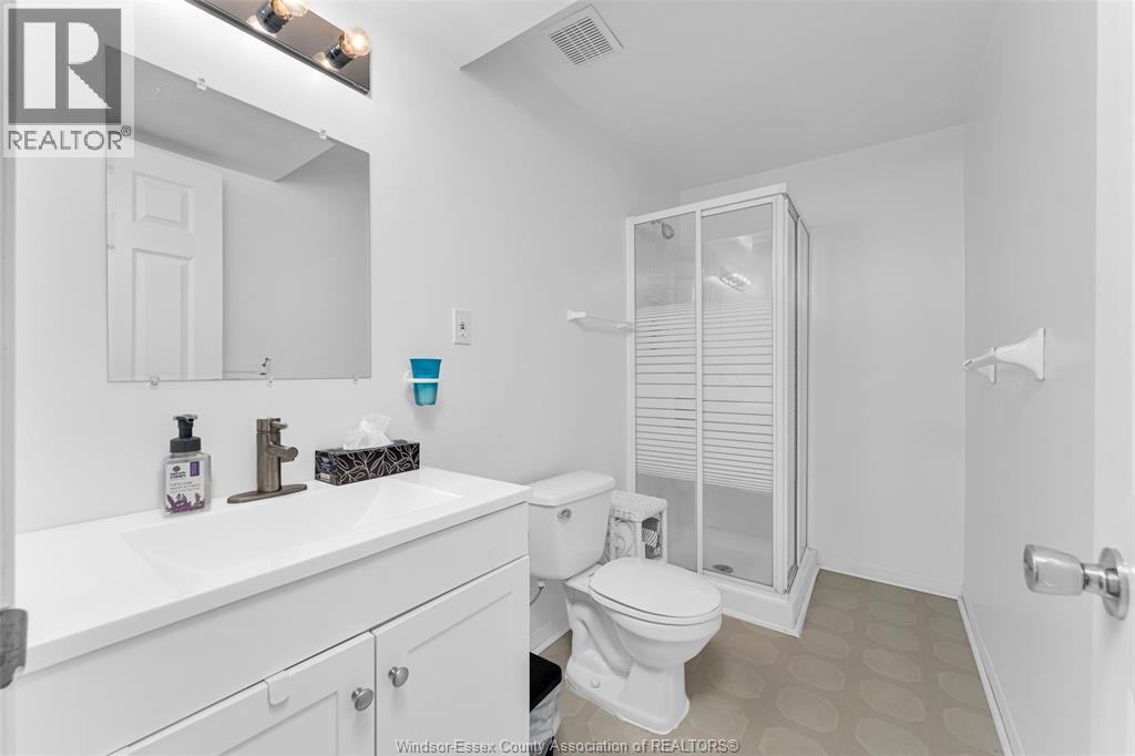 710 CABANA ROAD East - 21