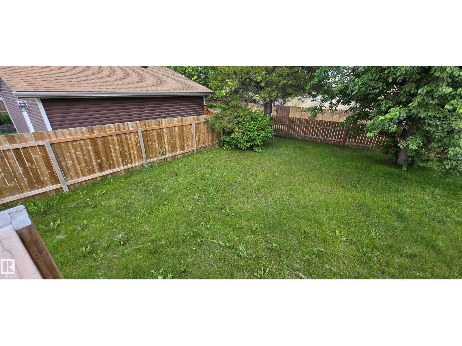 4522 56 AV — photo 14