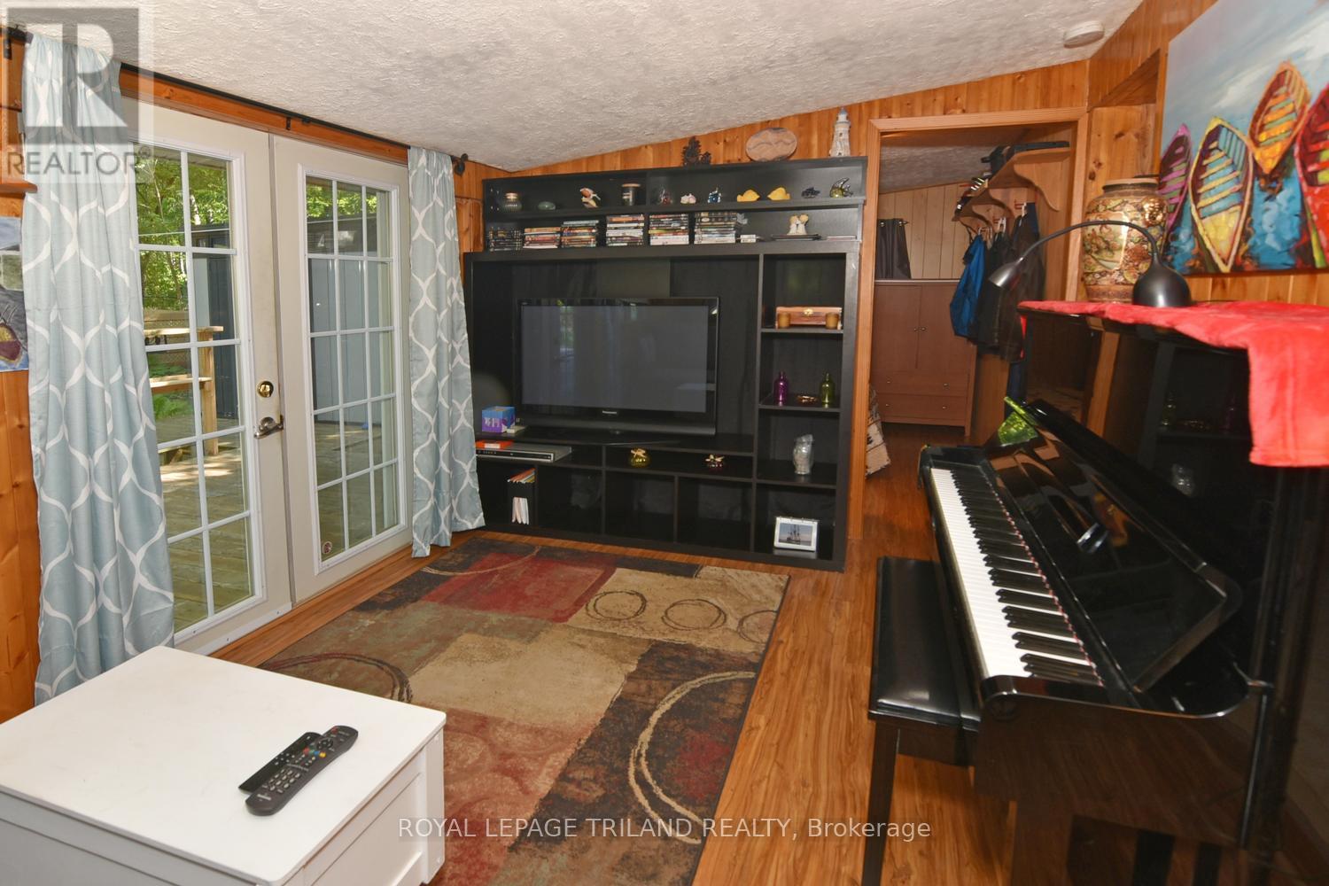 #B11 9910 NORTHVILLE CRESCENT - Image 11