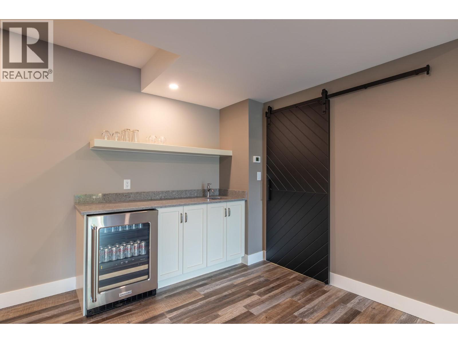 2894 Coalmont Road - 31