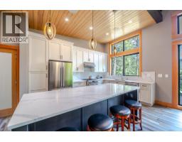 Kitchen - 2894 Coalmont Road, Tulameen, BC V0X1W0 Photo 9