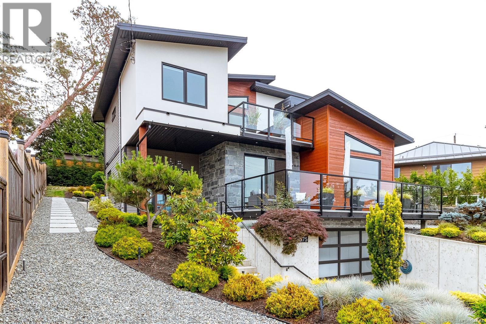 6575 Central Saanich Rd - 3