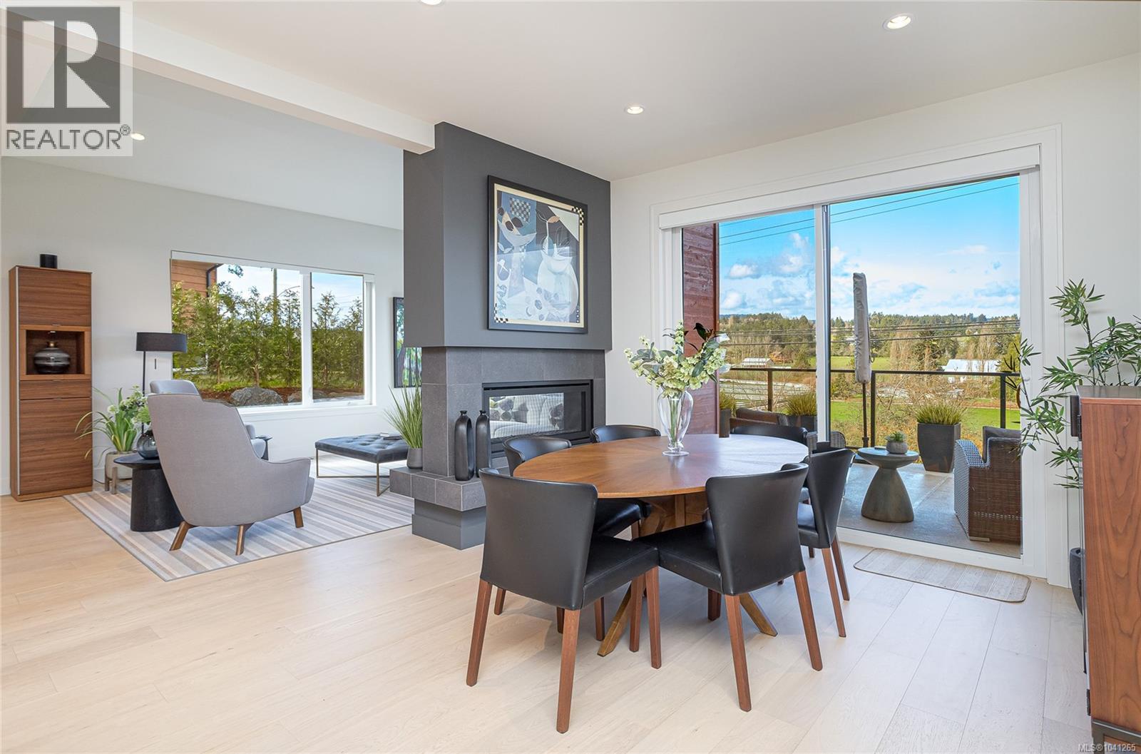 6575 Central Saanich Rd - 16