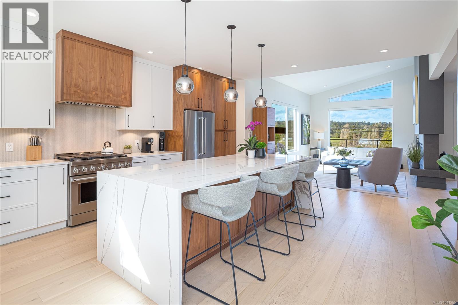 6575 Central Saanich Rd - 19