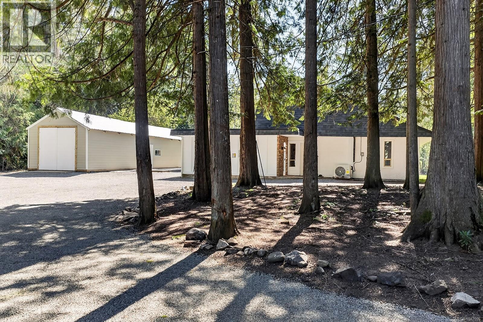 400 Manse Rd - 2