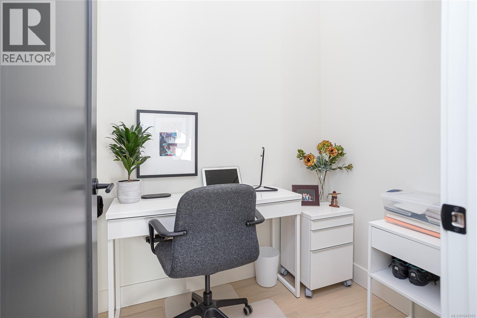 6575 Central Saanich Rd - 39