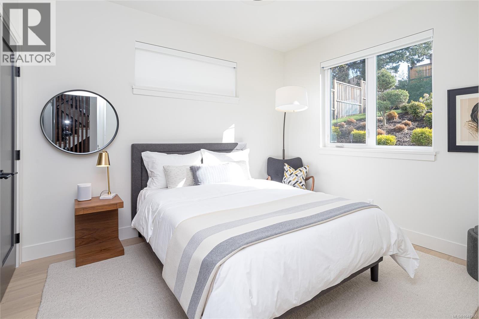 6575 Central Saanich Rd - 42