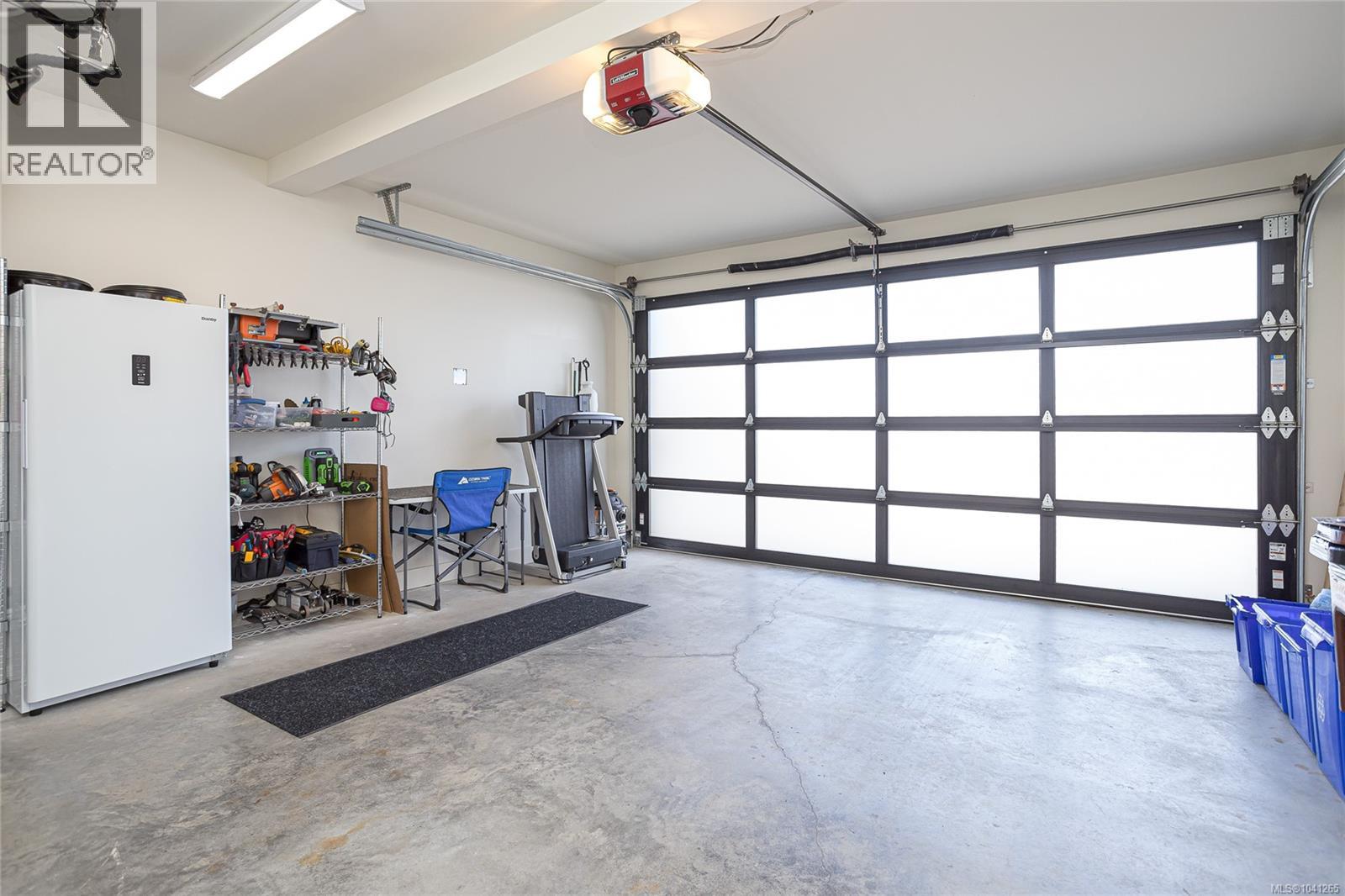 6575 Central Saanich Rd - 45