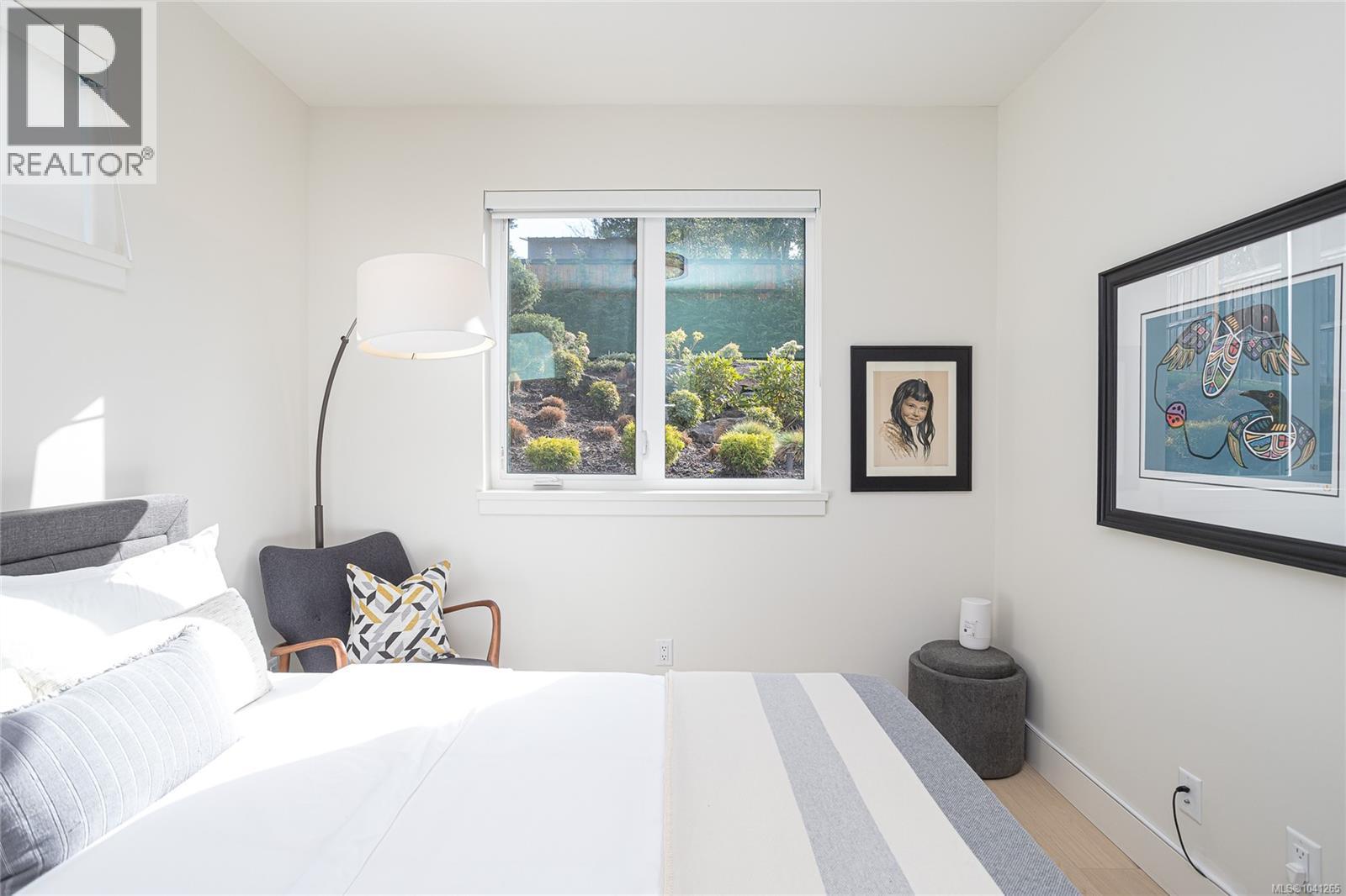 6575 Central Saanich Rd - 43