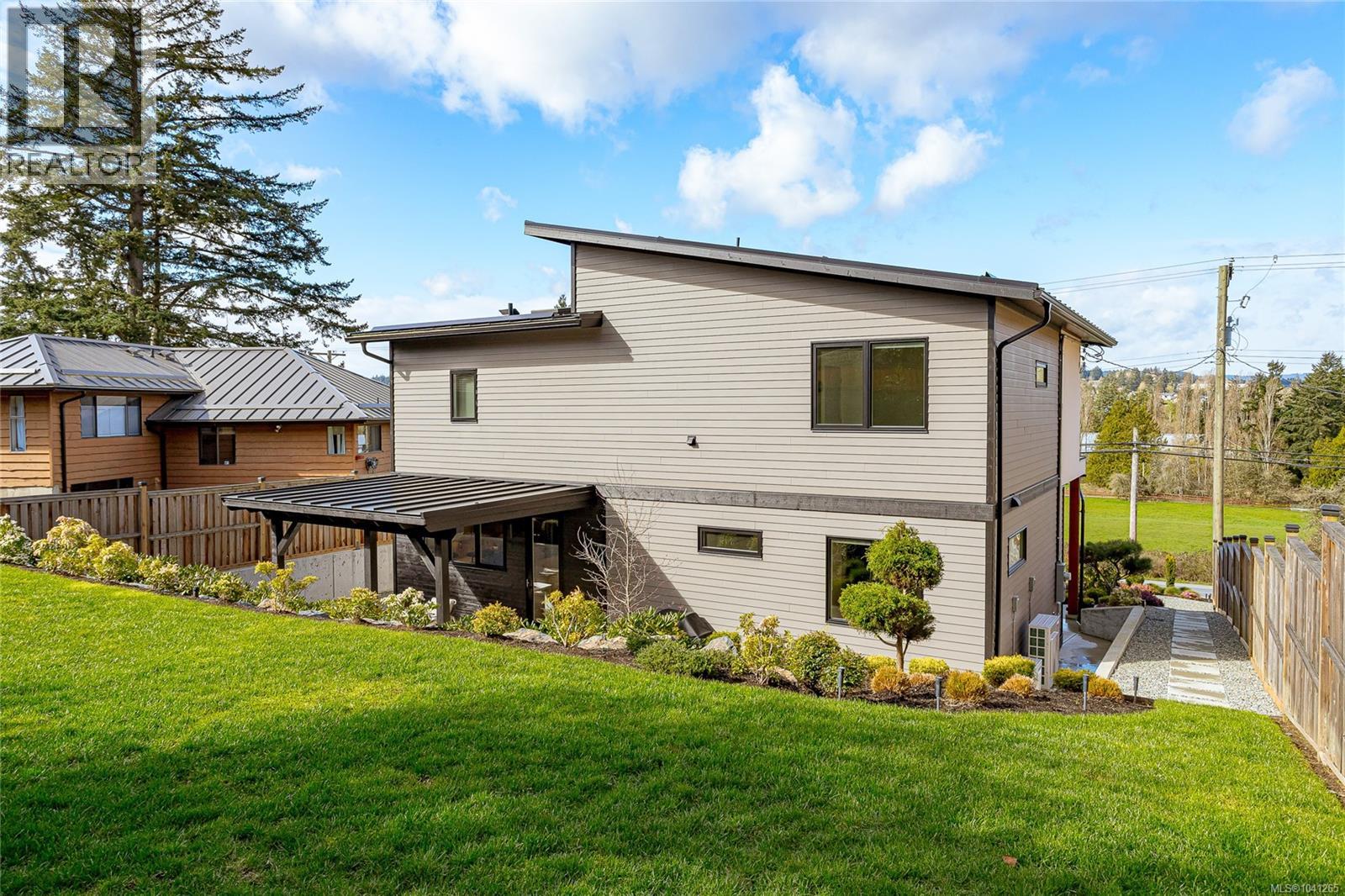 6575 Central Saanich Rd - 58