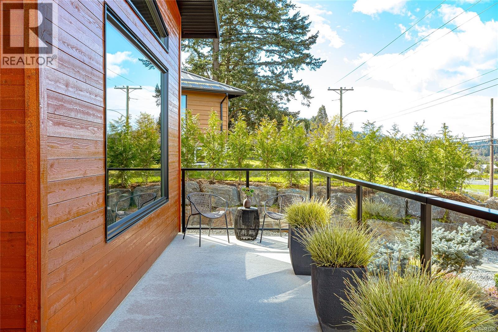 6575 Central Saanich Rd - 52