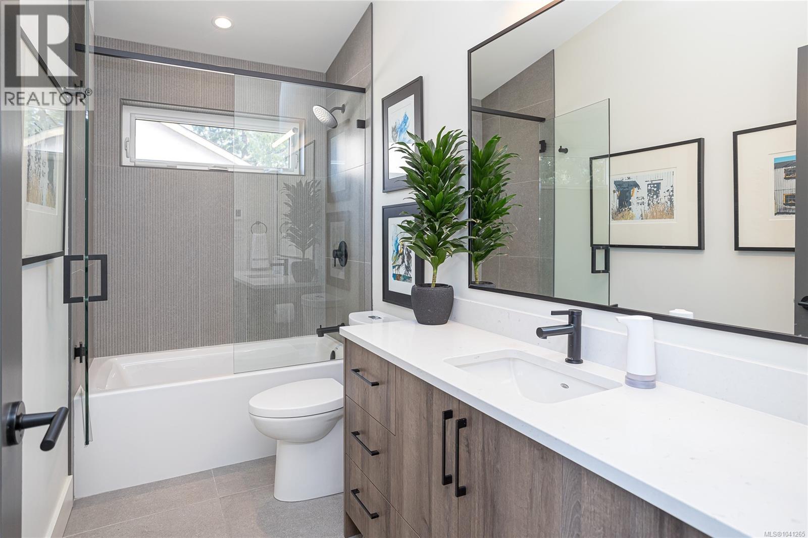 6575 Central Saanich Rd - 37