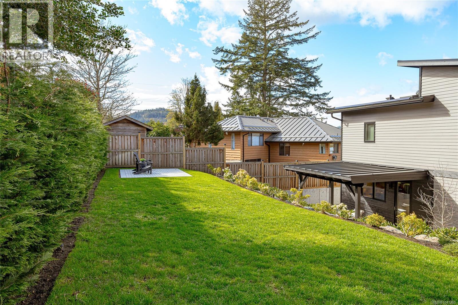 6575 Central Saanich Rd - 56