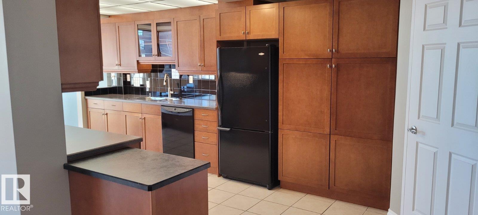 #1204 9921 104 ST NW - 14