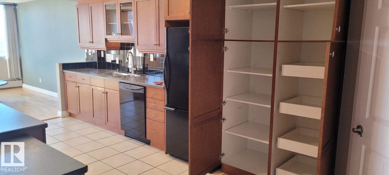 #1204 9921 104 ST NW - 15