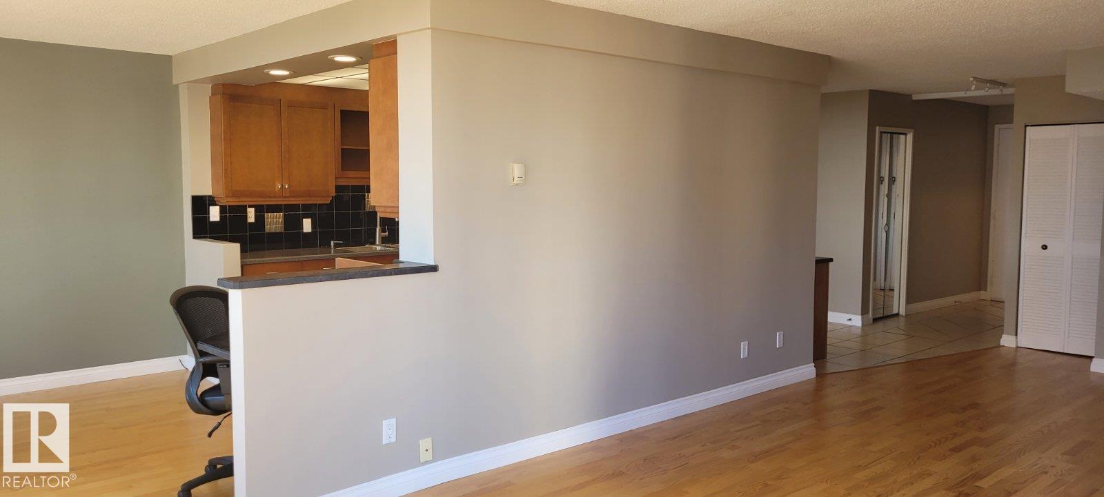#1204 9921 104 ST NW — photo 27