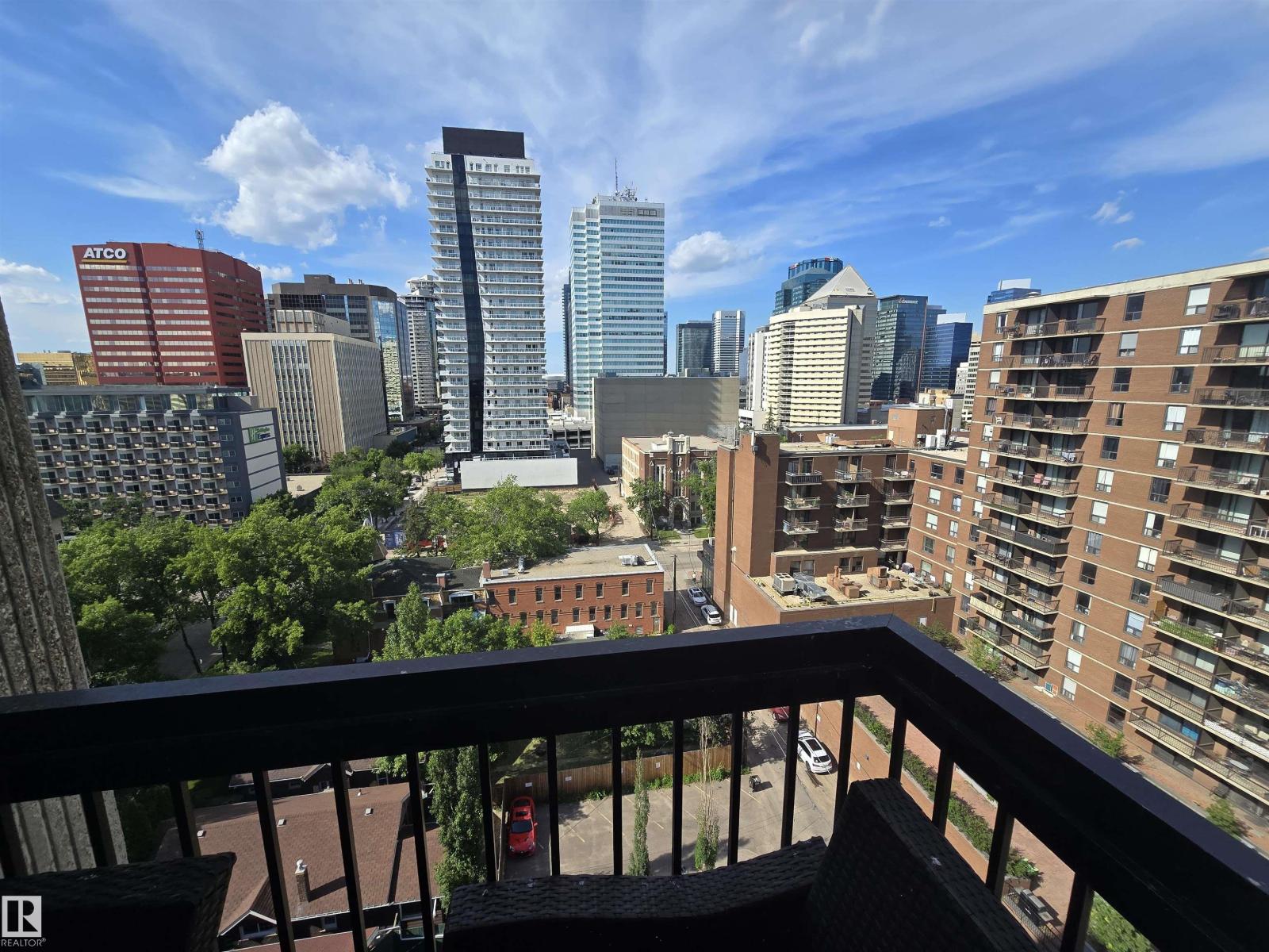 #1204 9921 104 ST NW - 28