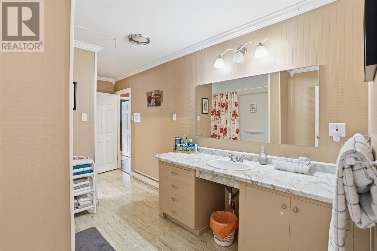 214-216 Creston Boulevard - 26