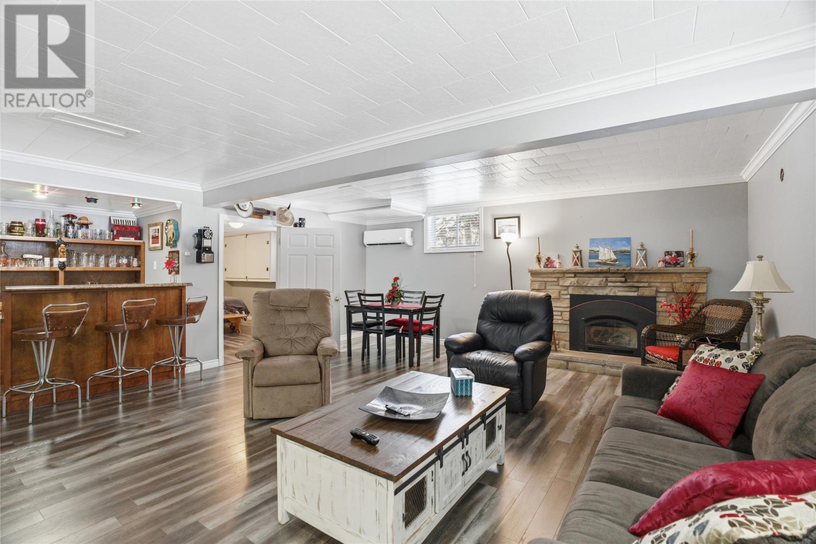 214-216 Creston Boulevard - 29