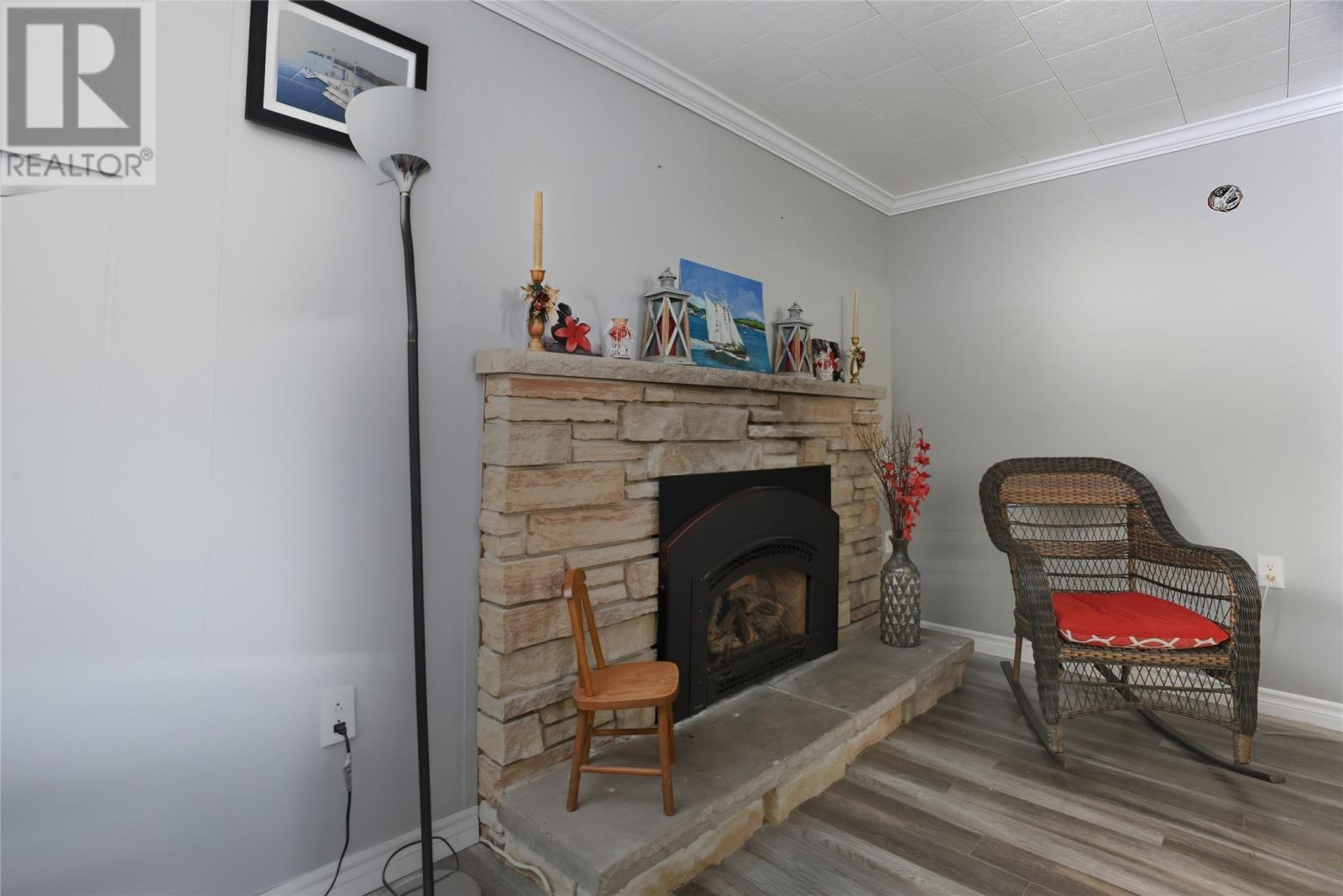 214-216 Creston Boulevard - 33