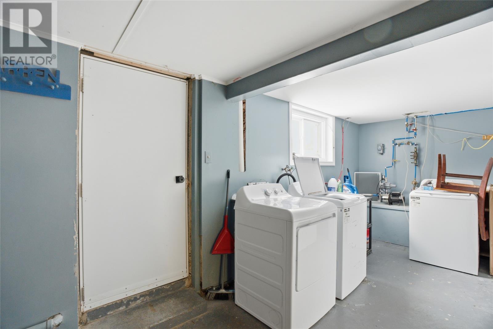 214-216 Creston Boulevard - 38