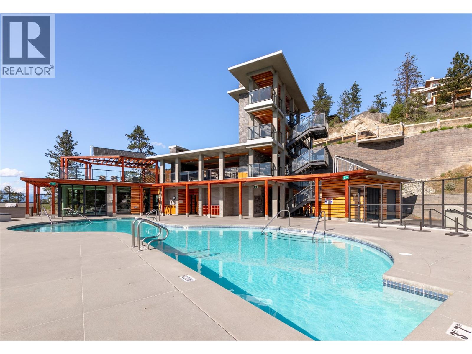 9499 Ledgestone Road, Lake Country