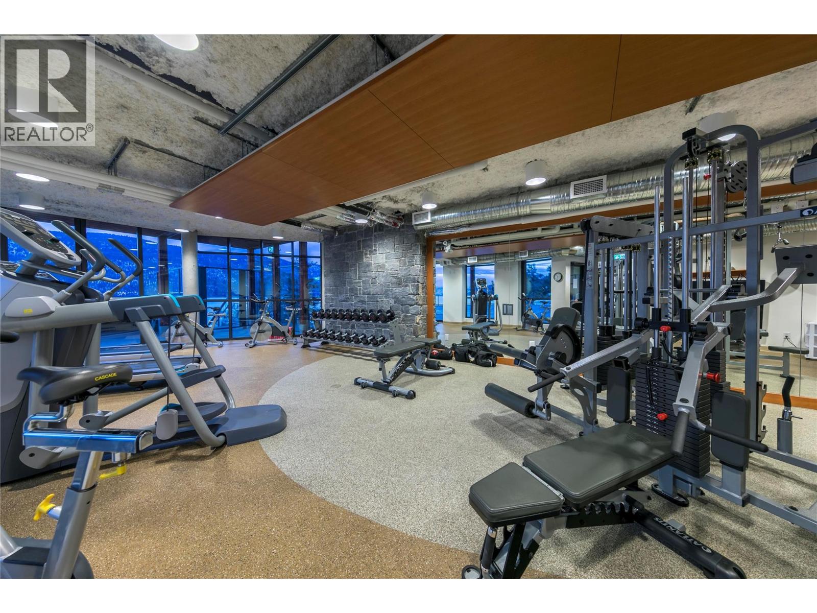 9499 Ledgestone Road, Lake Country