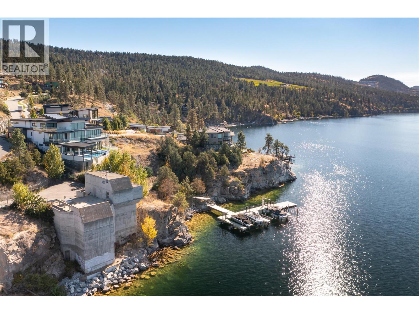 9499 Ledgestone Road, Lake Country