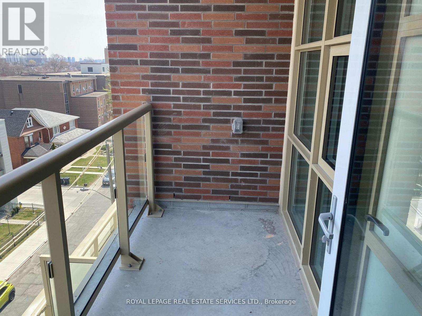 #621 1787 ST CLAIR AVENUE W - 15