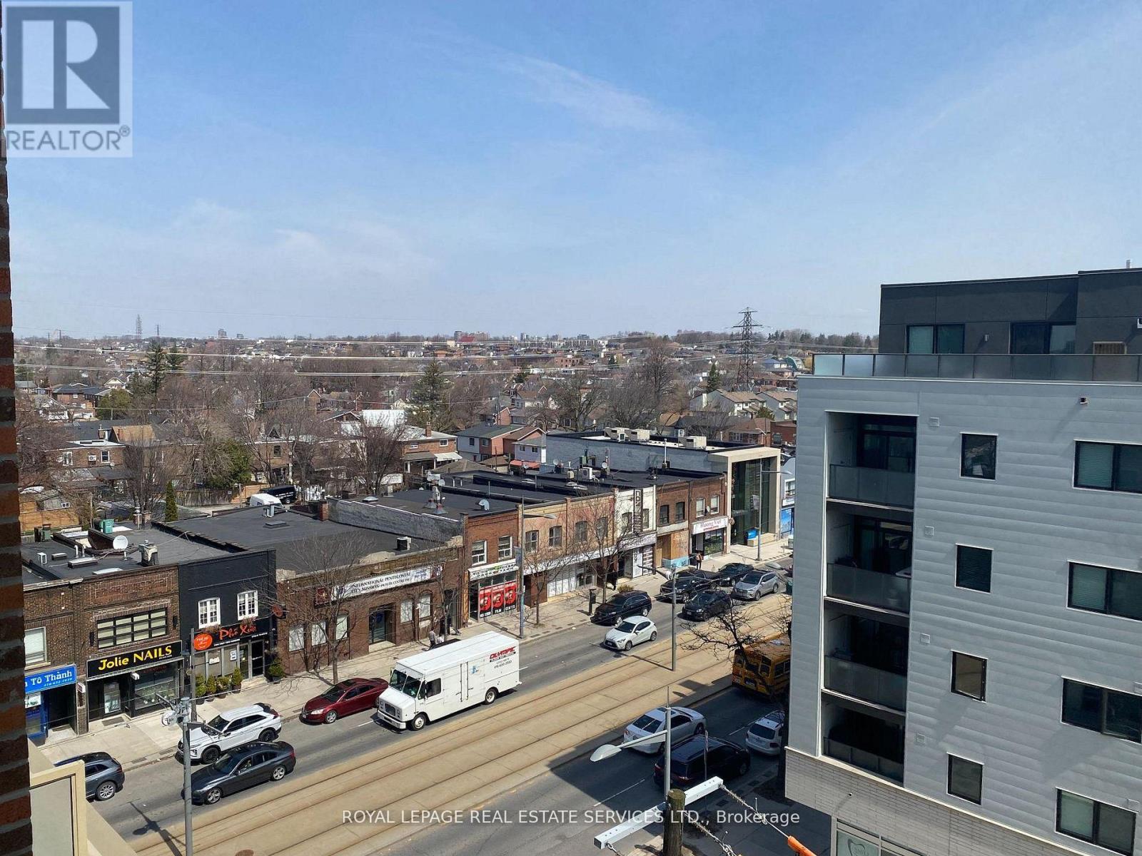 #621 1787 ST CLAIR AVENUE W - 16