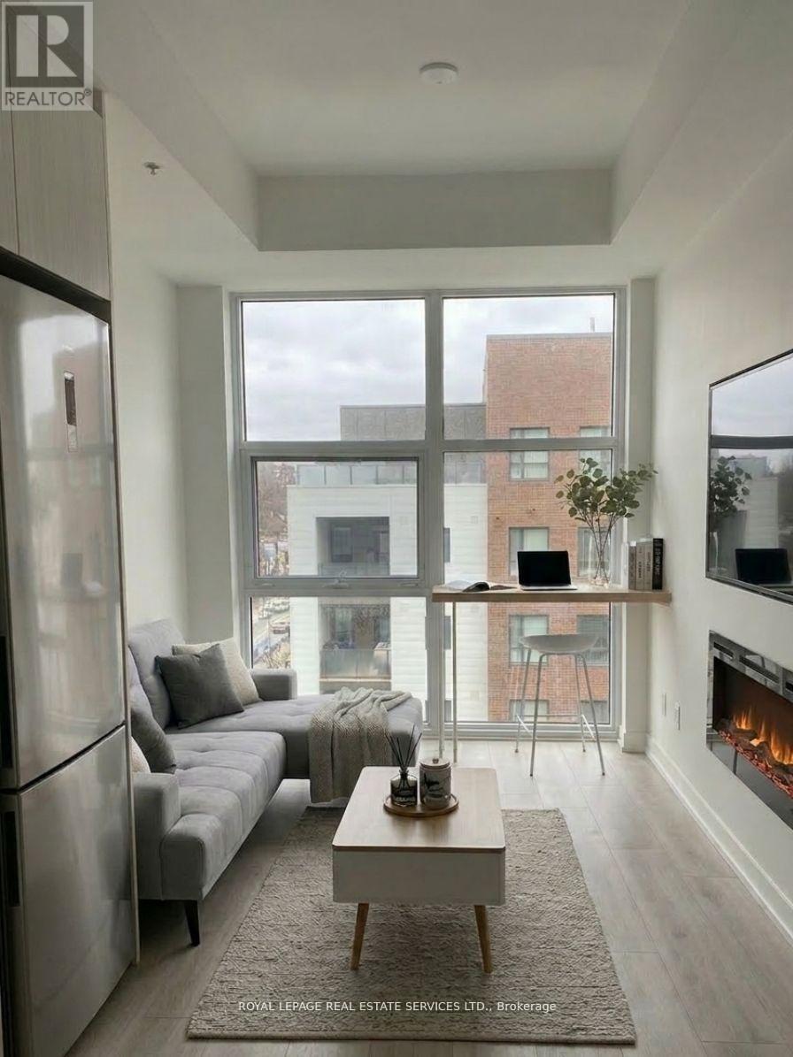 #621 1787 ST CLAIR AVENUE W - 3