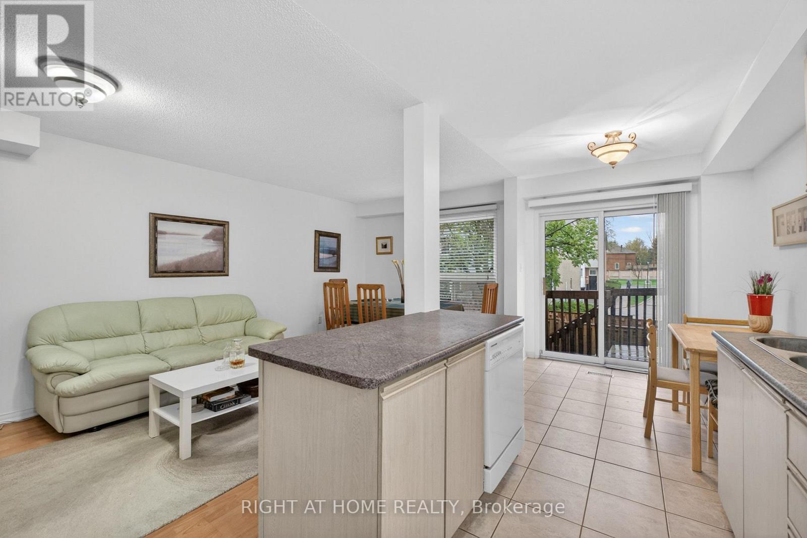#24 1480 BRITANNIA ROAD W - 13