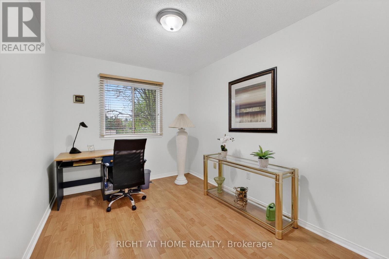 #24 1480 BRITANNIA ROAD W - 21