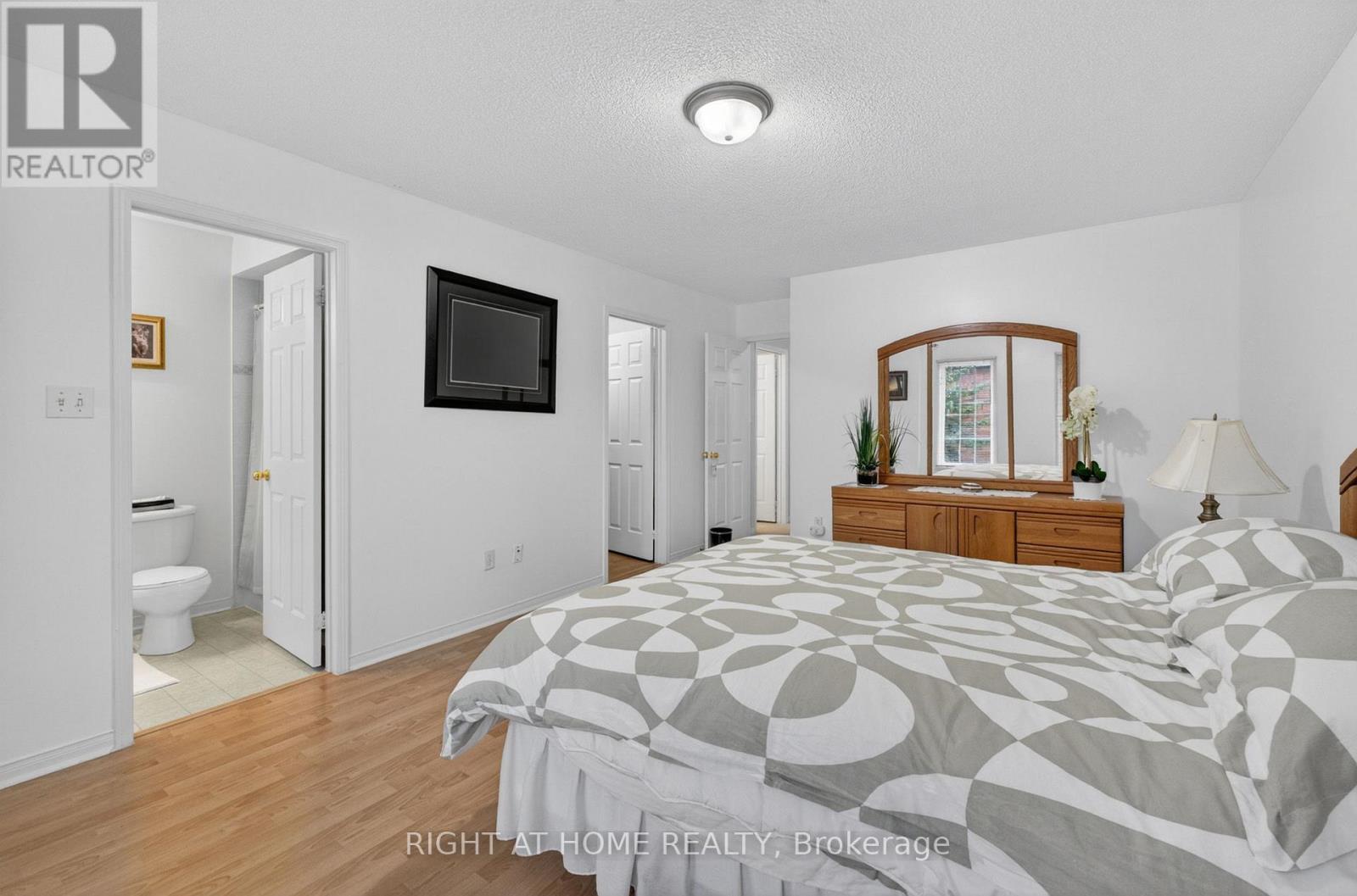 #24 1480 BRITANNIA ROAD W - 30