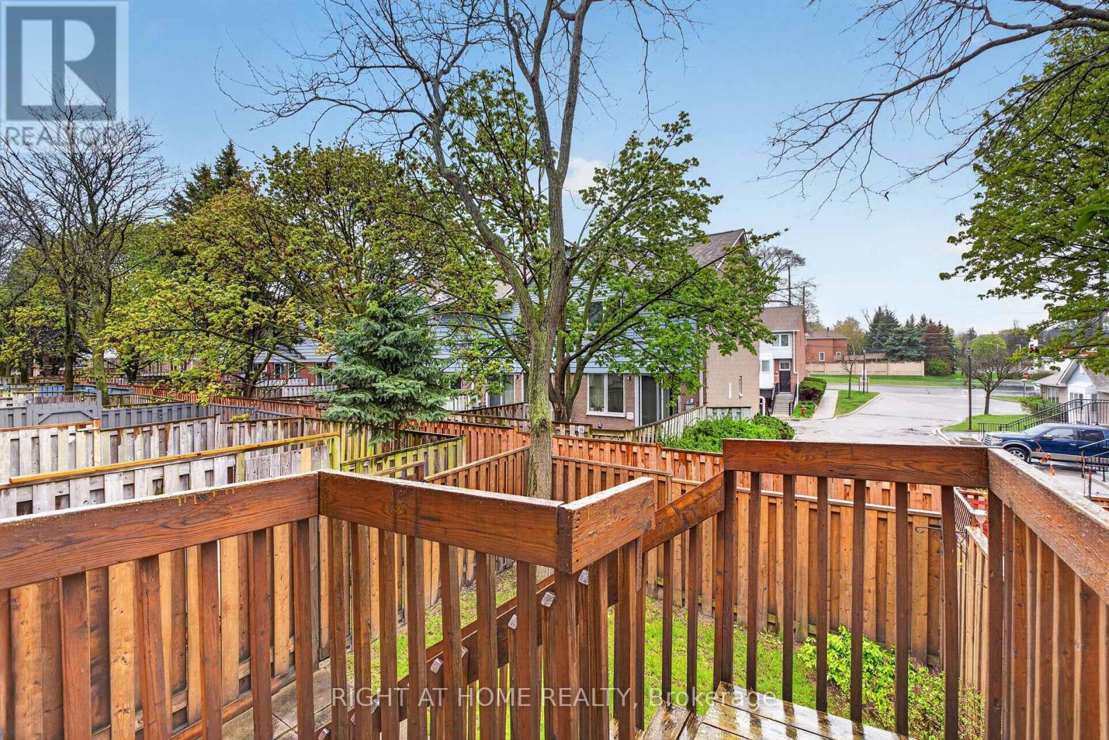 #24 1480 BRITANNIA ROAD W - 38